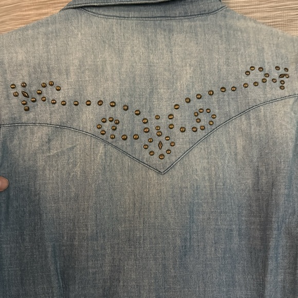 Wrangler denim button down shirt - Picture 3 of 4